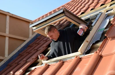 Pose de fenêtres de toit Velux à Merléac